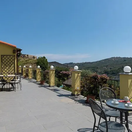 Vittorio 6&2 Emma Villa