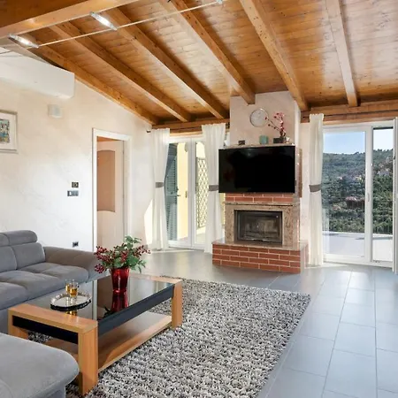 Vittorio 6&2 Emma Villa Imperia